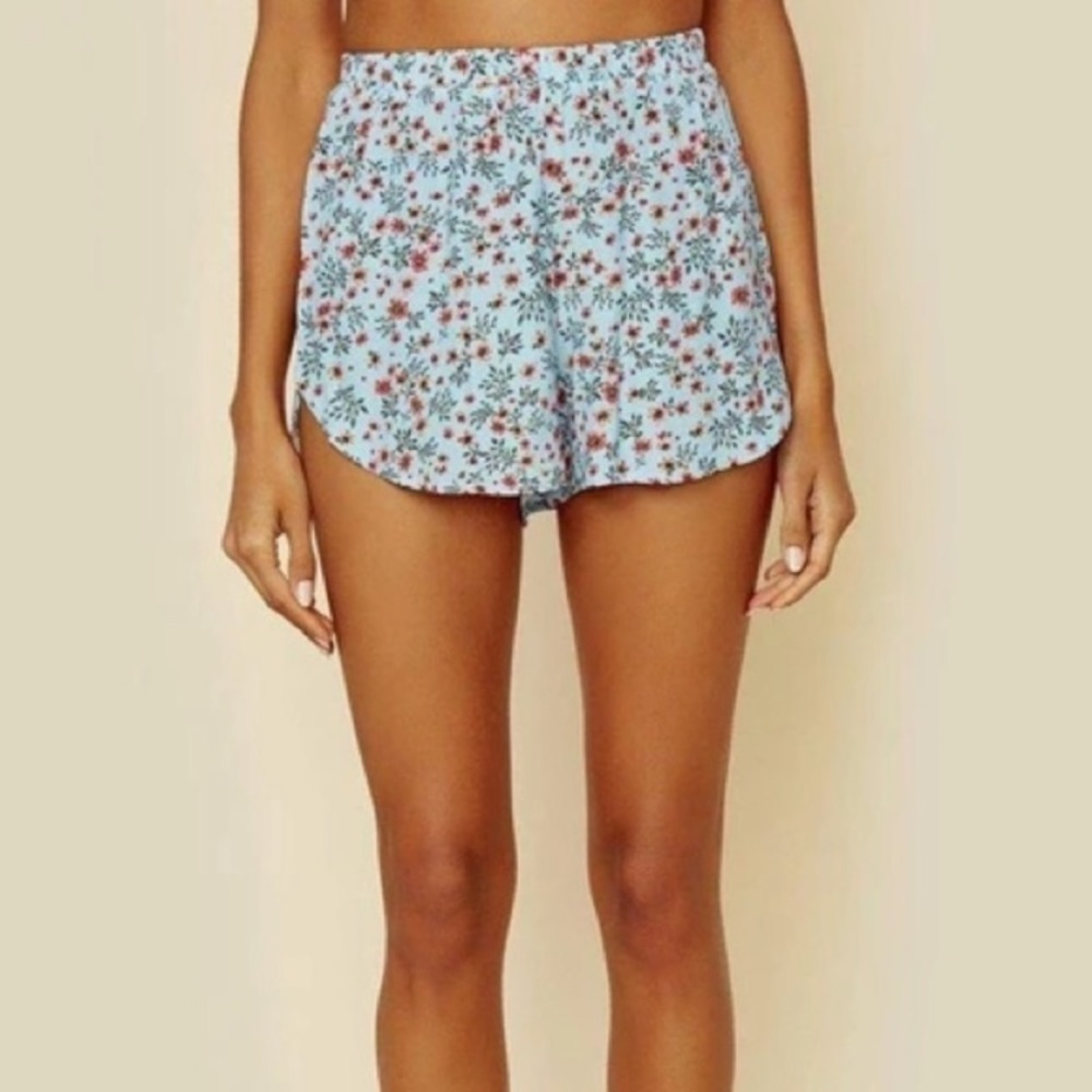 Blue Life bali‎ short NWOT planet-blue size M floral romantic lightweight